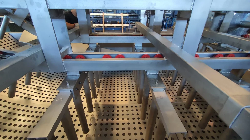 Pusher-Brühtank-für-Schweine_MECANOVA-